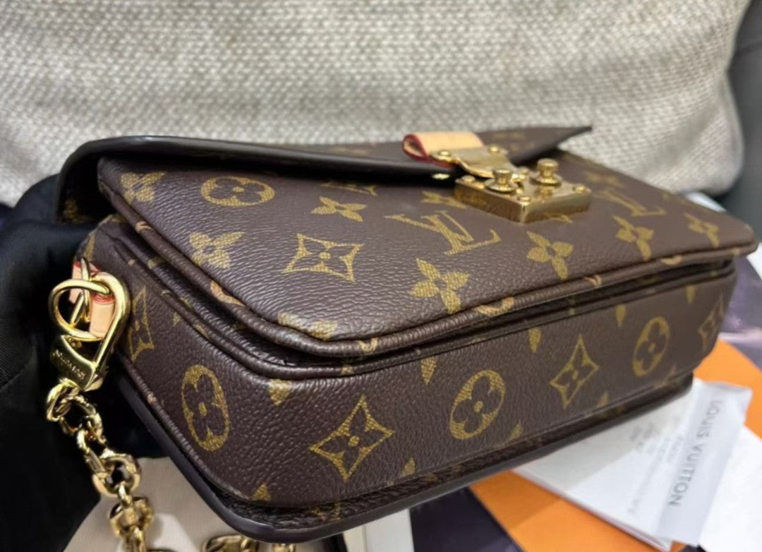 Louis Vuitton Metis East West Monogram Chain Shoulder Bag Crossbody Brown Women