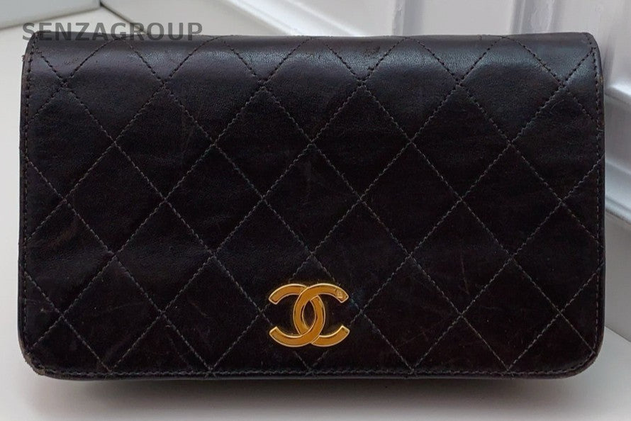 Chanel WOC Diamond Pattern Chain Shoulder Bag Crossbody Black Gold Women Classic