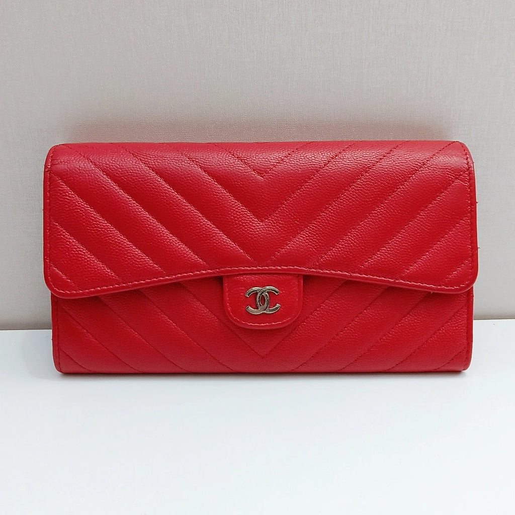 Chanel Classic Flap Chain Shoulder Crossbody Bag Red Gold Hardware Women