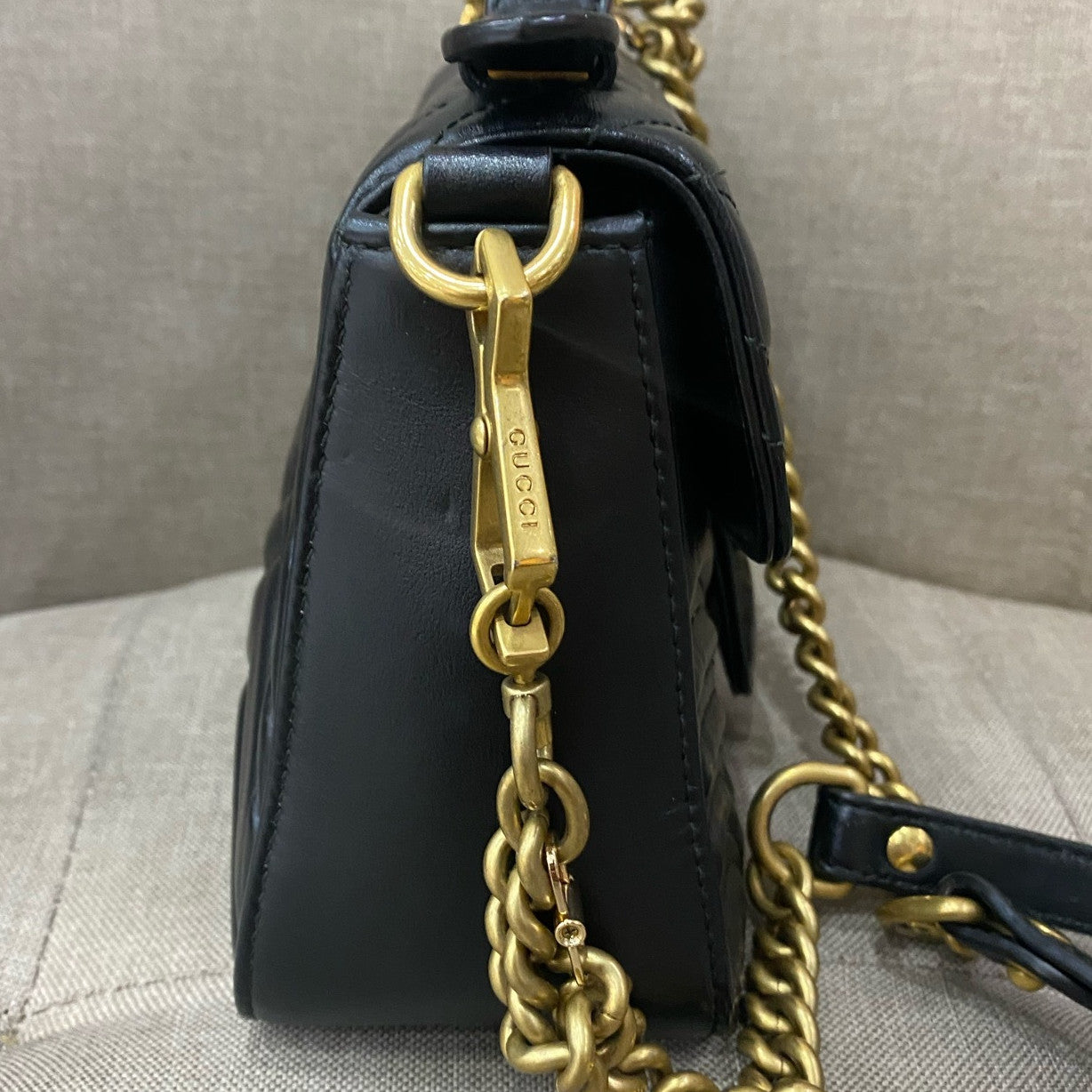 Gucci Marmont Small Messenger Bag Black Gold Chain Crossbody Classic