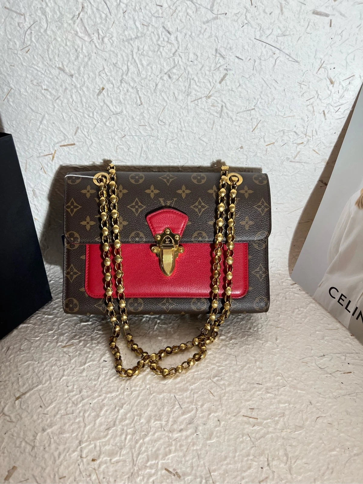 Louis Vuitton Victoire Chain Shoulder Bag For Women