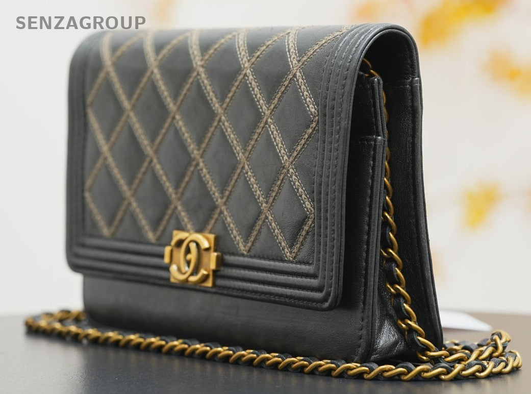 CHANEL Leboy Woc Wing forward line Diamond pattern Shoulder bag Black Gold Women