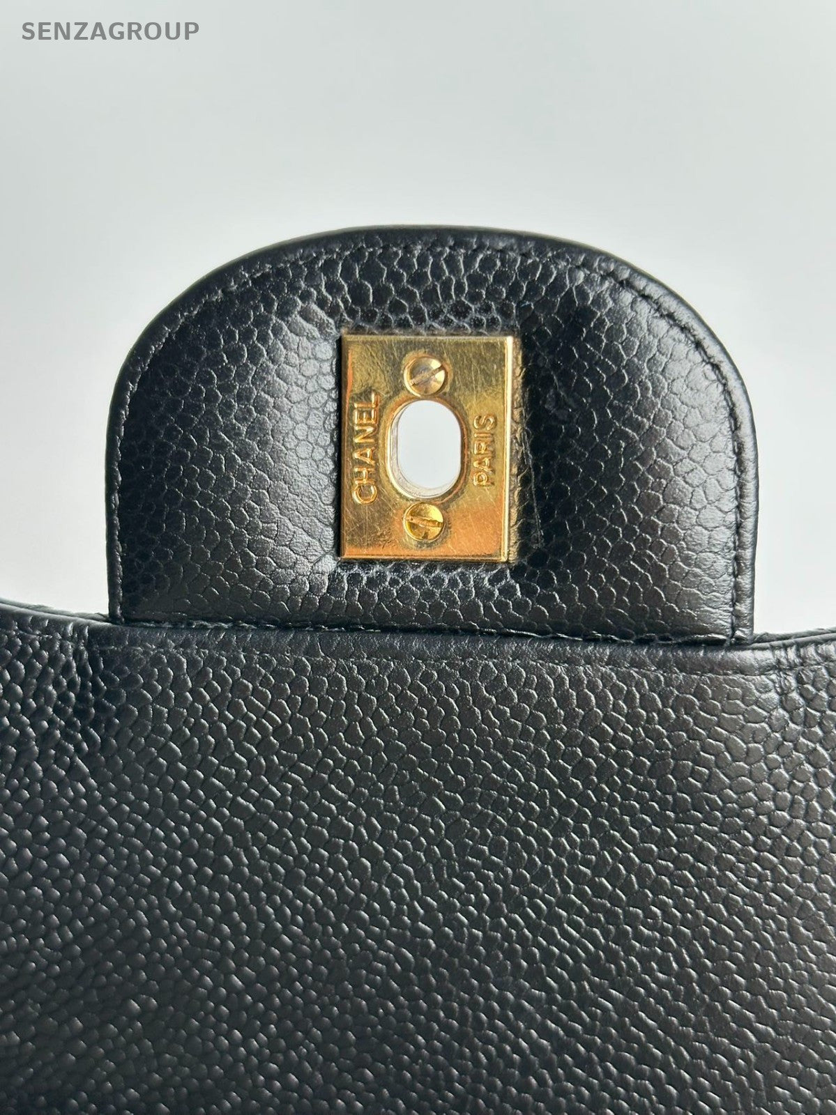 Chanel Classic Flap GM Chain Shoulder Bag Crossbody Black Gold Women Fashion