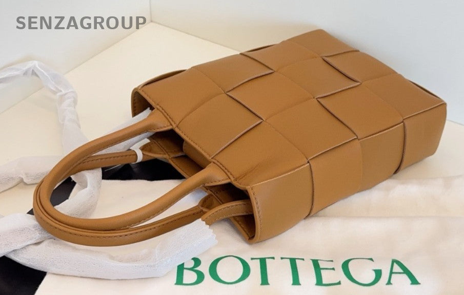 Bottega Veneta Cassette tote mini Top Handle bag caramel color Brand NEW