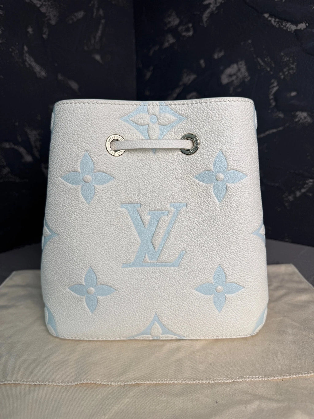 Louis Vuitton Neo Noe White Blue Leather Mini Bucket Bag For Women