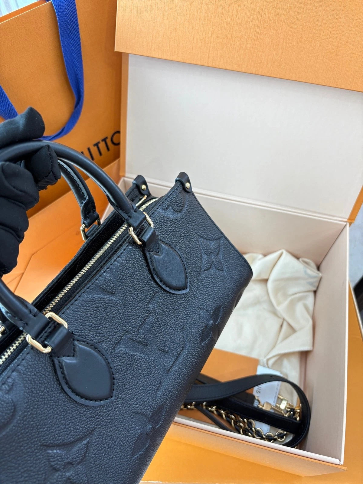Louis Vuitton OnTheGo Canvas Black Gold Tote Bag Excellent