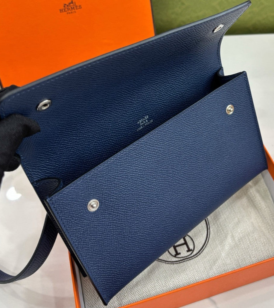 Hermes 7U Snap wallet Navy Blue Crossbody bag Epsom leather Almost Brand NEW