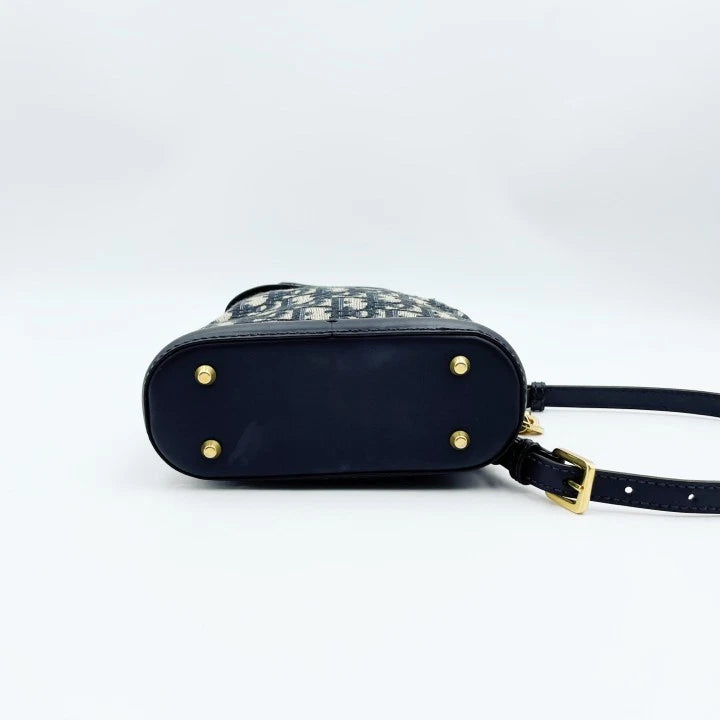 Dior C'est Dior Small Bucket Shoulder Handbag For Women