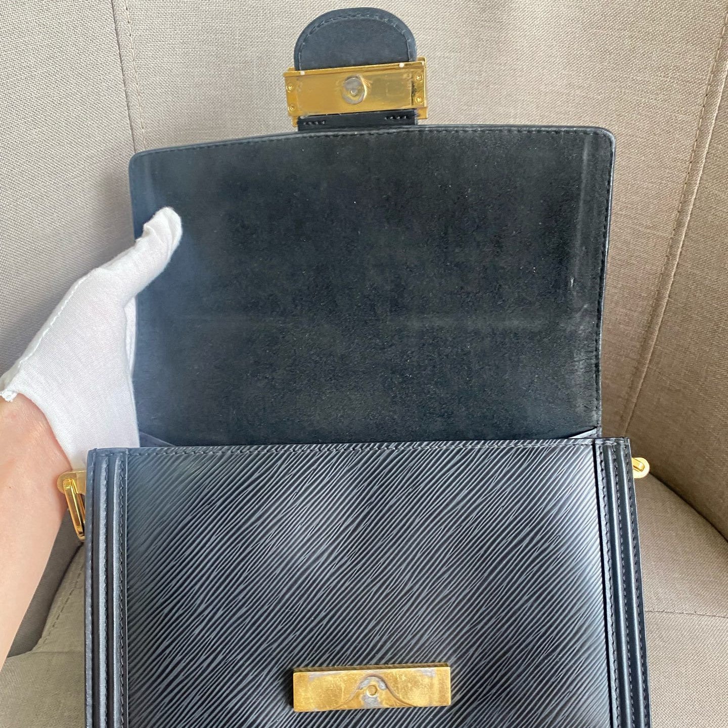 Louis Vuitton Daphne Chevron Medium Chain Shoulder Bag Black Gold
