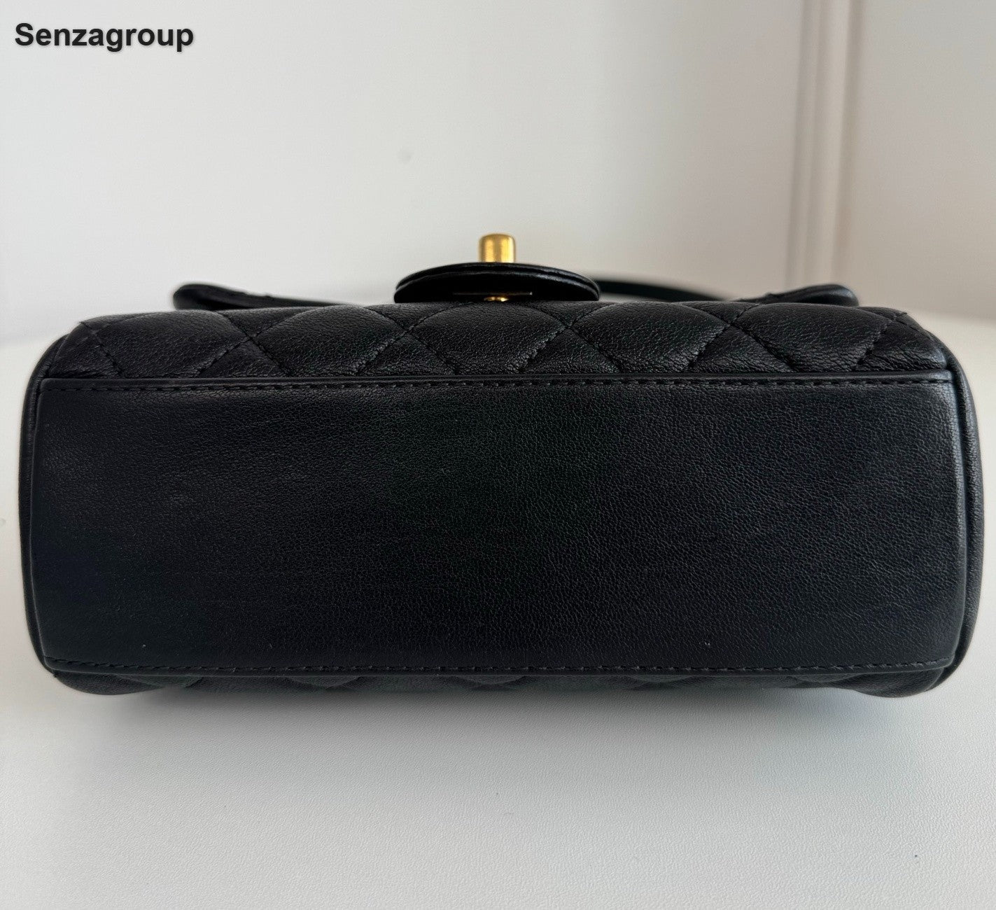 Chanel Diamond Mini Chain Top Handle Crossbody Black Gold Women Classic Fashion
