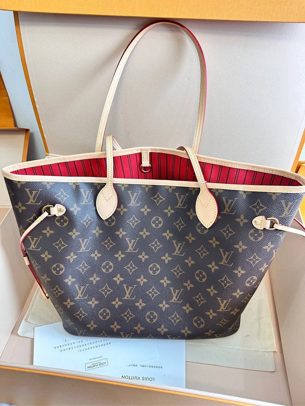 Louis Vuitton Neverfull Canvas Tote Bag Excellent