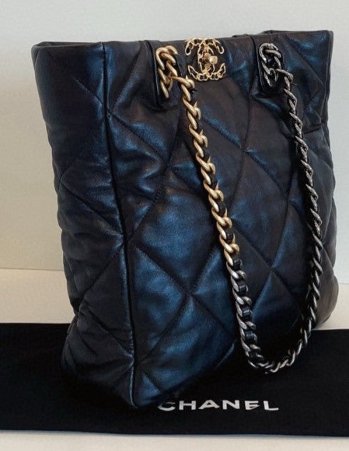 Chanel 19Bag Shopping Tote Chain Shoulder Bag Diamond Black Gold Women Classic