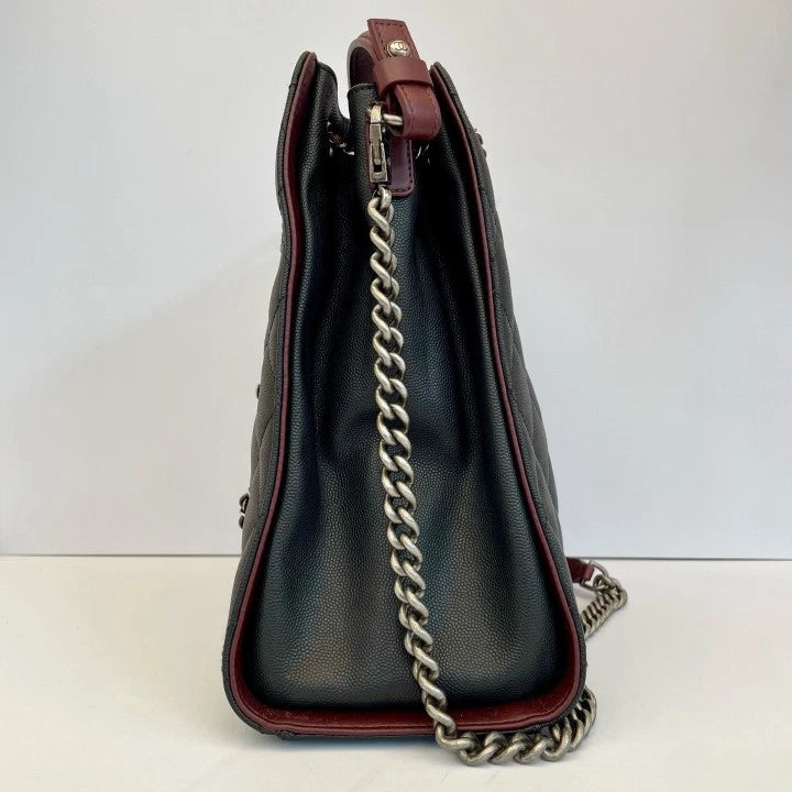 CHANEL Black Bucket Handbag Crossbody Bag For Women