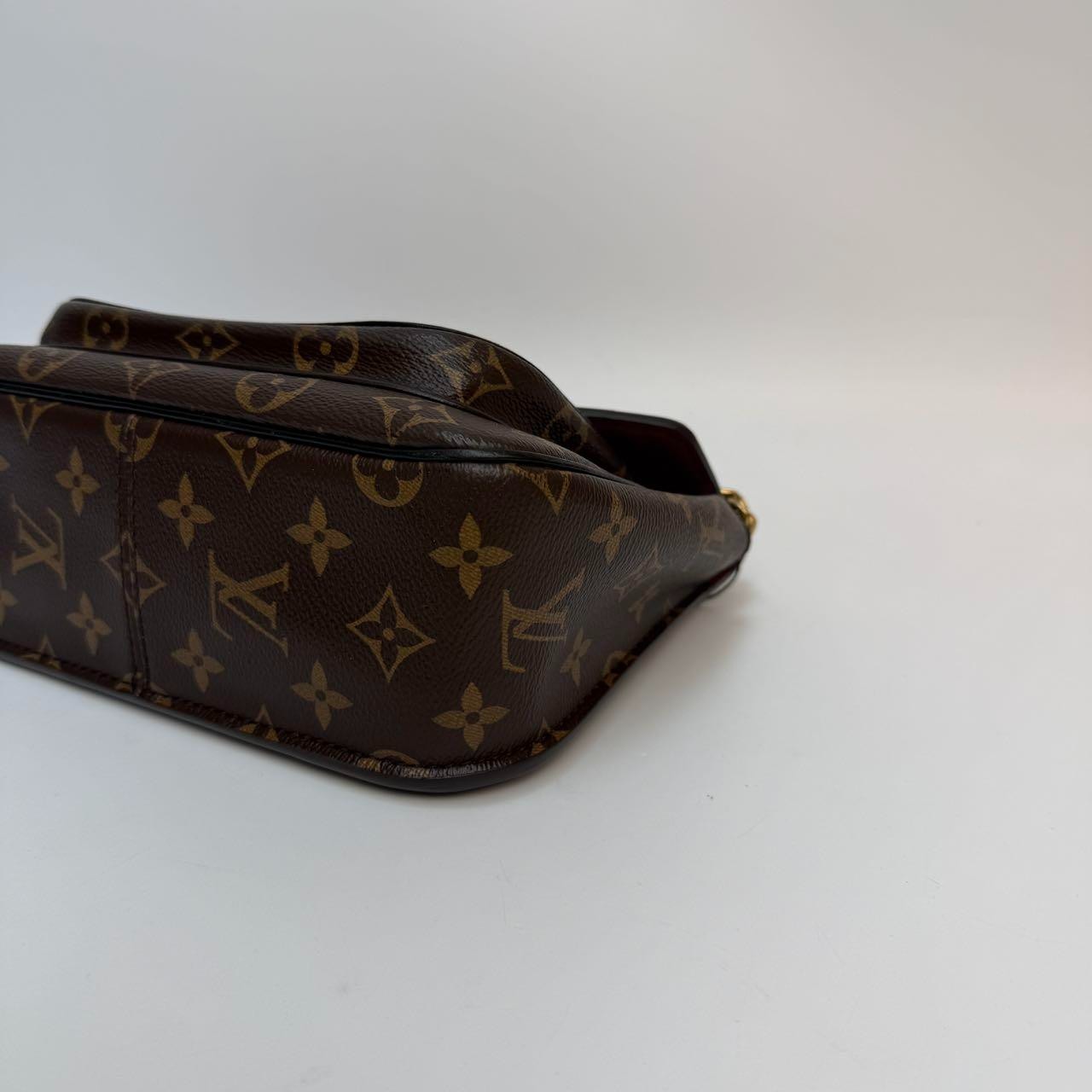 SJ0001 LV passy