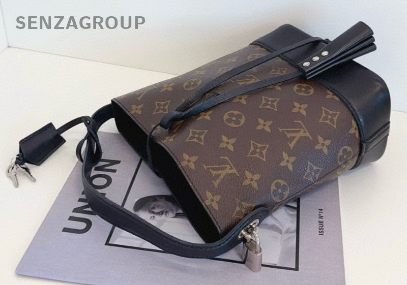 Louis Vuitton Idol NN14 Bucket Handbag Shoulder bag