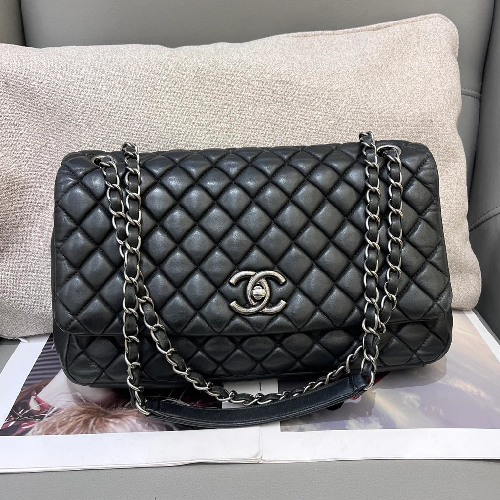 Chanel Flap Chain Shoulder Bag Black Silver Diamond Fashion Excellent