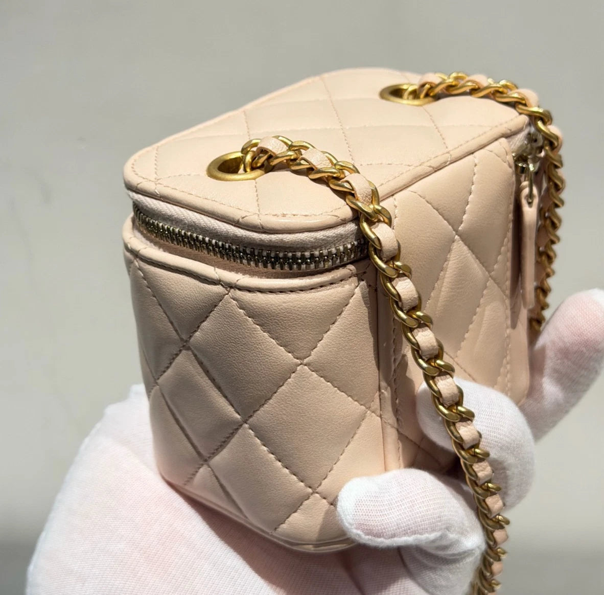 Chanel Vanity Case Chain Crossbody Diamond Pink Gold Women Classic