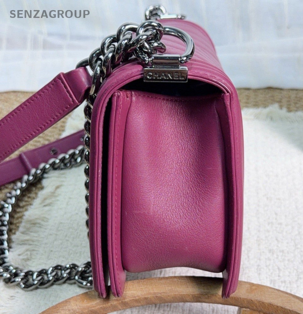Chanel Leboy MM Chain Calfskin Shoulder Bag Crossbody Purple Women Chevron