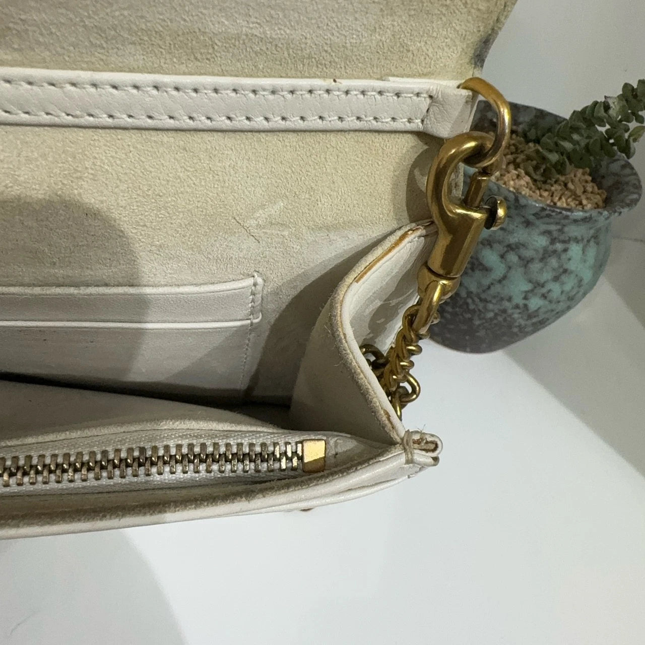 Dior White Rivet Shield Chain Shoulder Crossbody Bag For Women