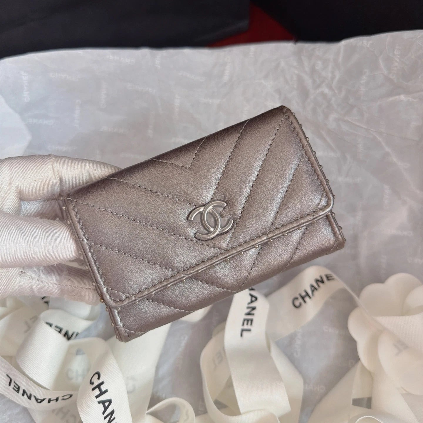 Excellent Chanel Short Wallet Grey Card Holder Silver Hardware