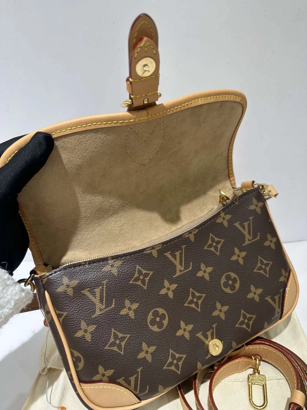 Louis Vuitton Shearling Diane Baguette Shoulder Bag For Women