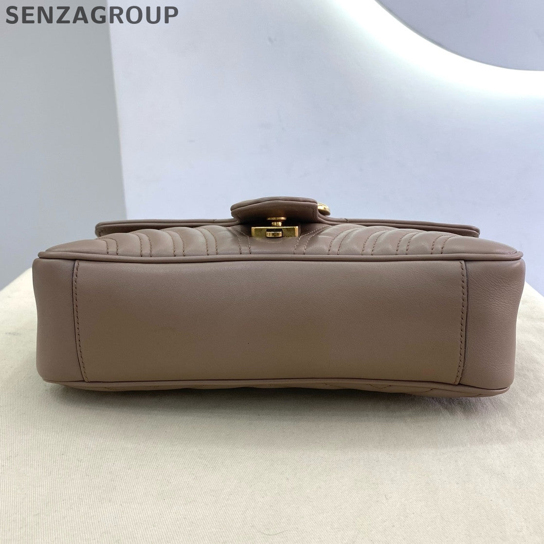 Gucci Marmont 26 Chain Shoulder Crossbody Bag Beige Classic Women's