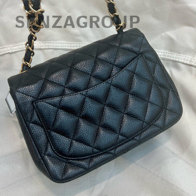 Chanel Quilted Classic Flap Chain Shoulder Bag Black Gold