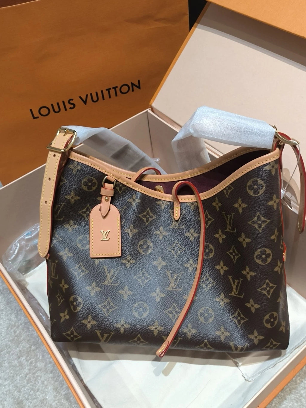Louis Vuitton Carryall Monogram Canvas Tote Bag Excellent