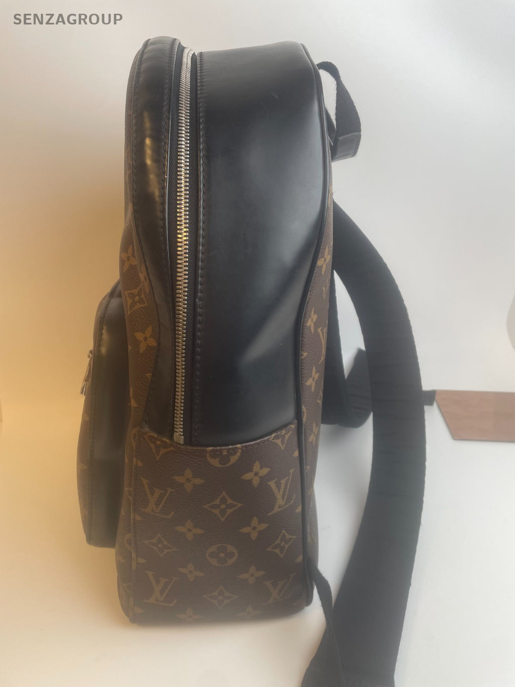 SJ0001 LV backpack
