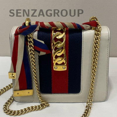 Gucci Sylvie Mini Chain Shoulder Bag in White - Classic & Fashionable