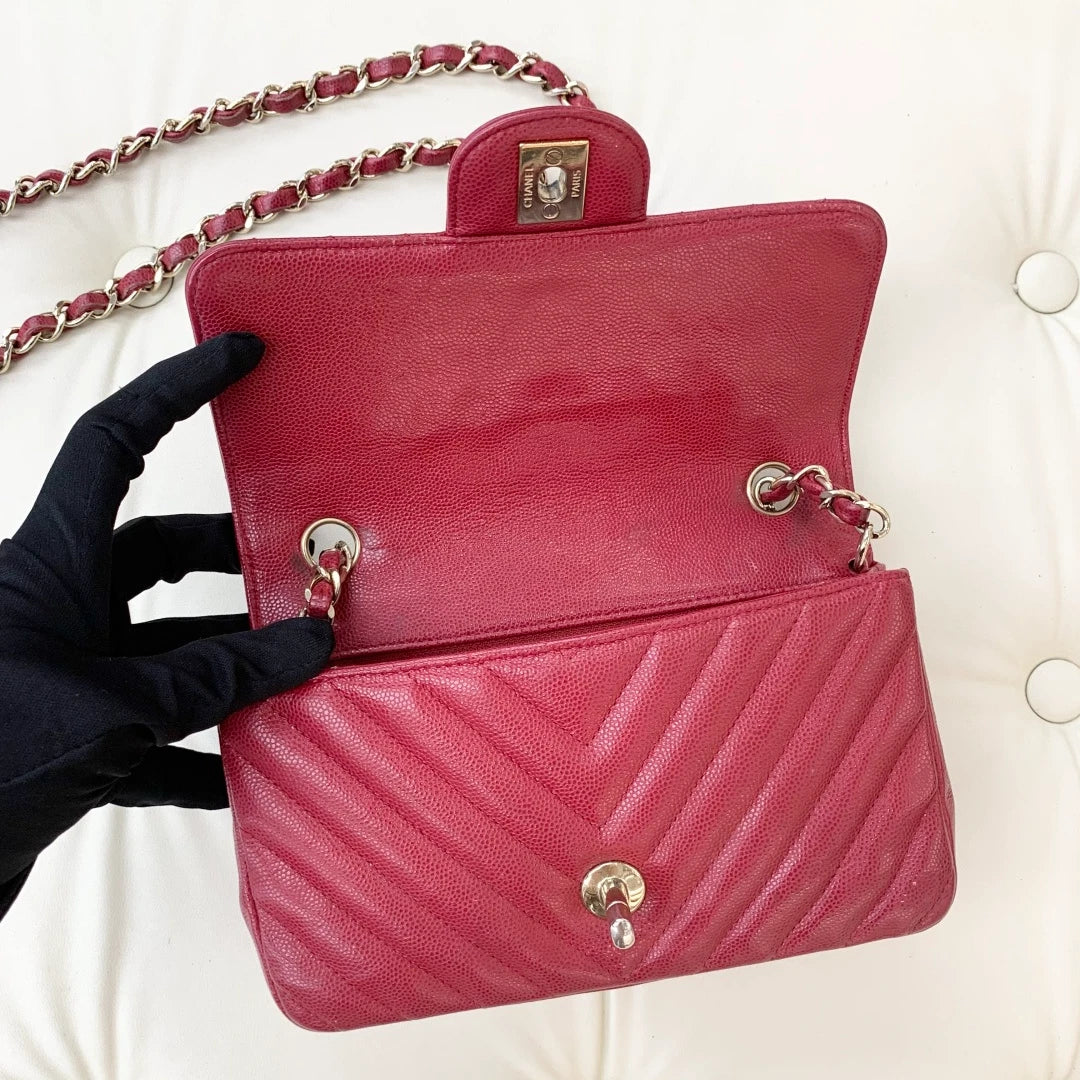 Chanel Classic Flap Mini Chain Calfskin Shoulder Bag Crossbody Red Gold Women S