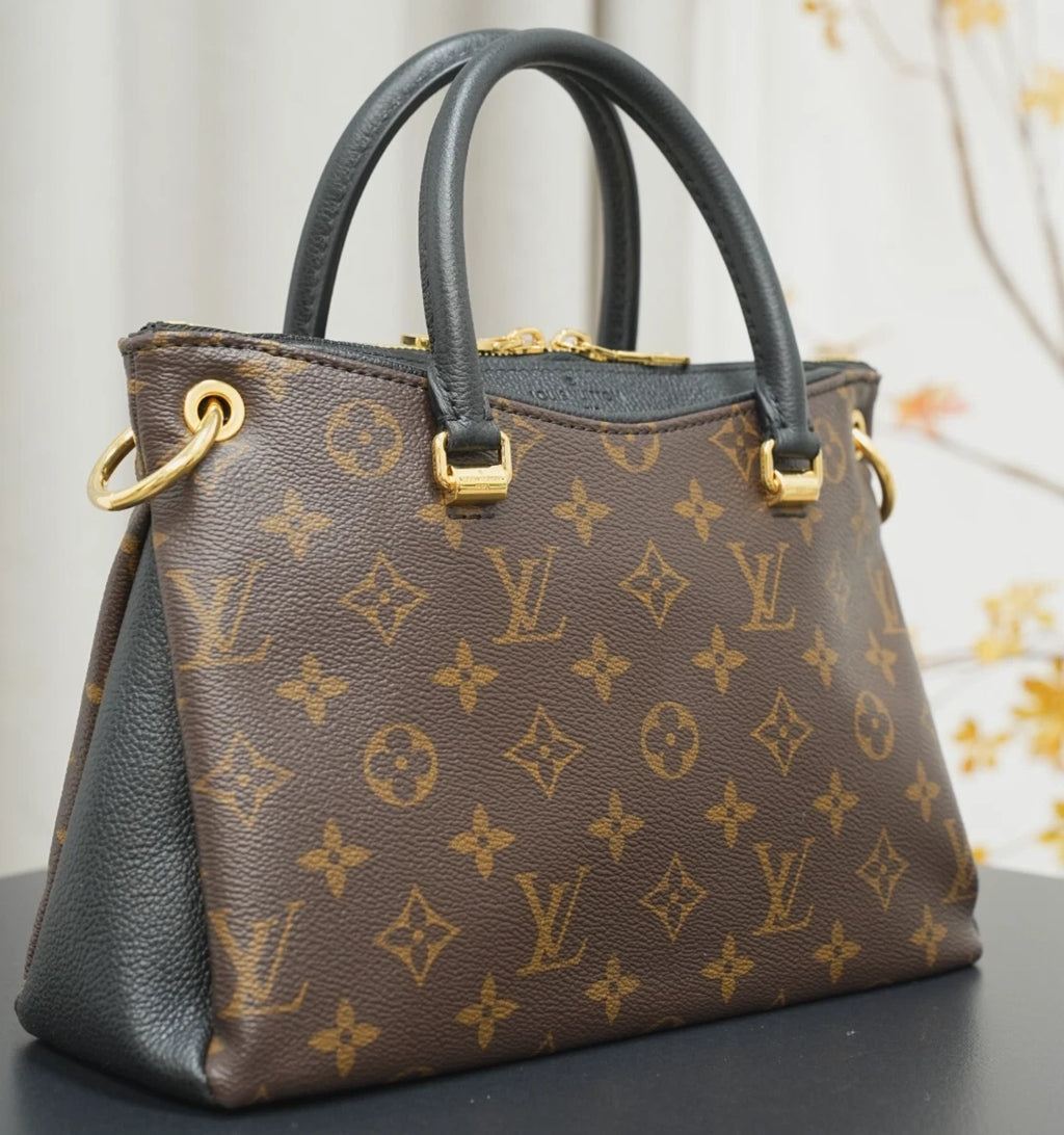 Louis Vuitton M42960 Monogram Shoulder Bag Excellent