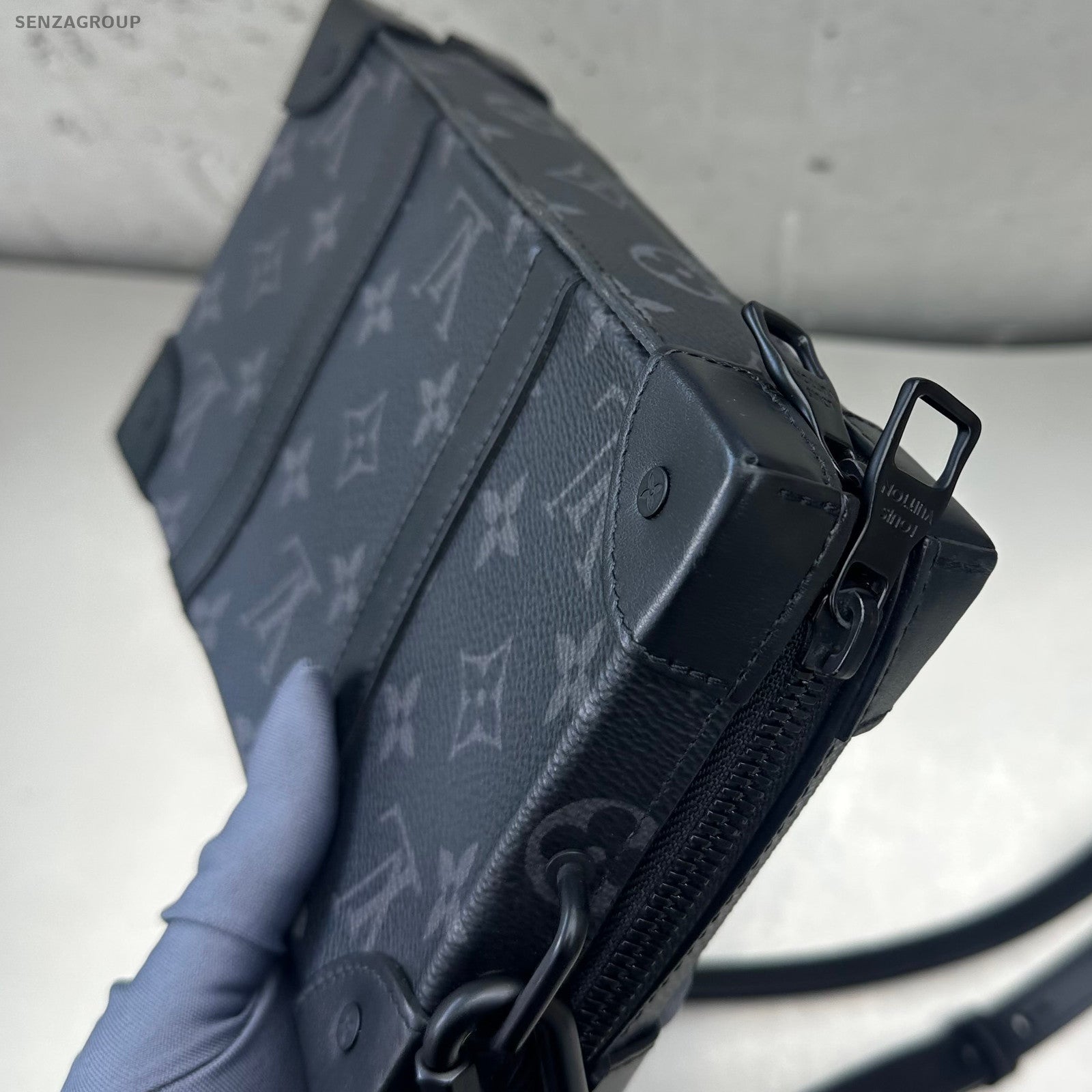 Louis Vuitton Monogram Trunk Box Bag Black Classic Men's Shoulder Crossbody