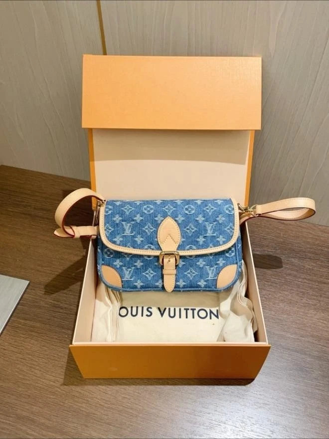 SJ0001 KY02579 Diane Monogram Shoulder Bag Blue Jean Z