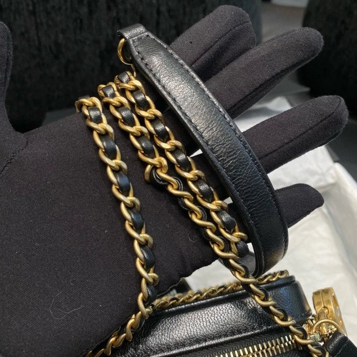 Chanel Vanity Lambskin Shoulder Bag Crossbody Excellent
