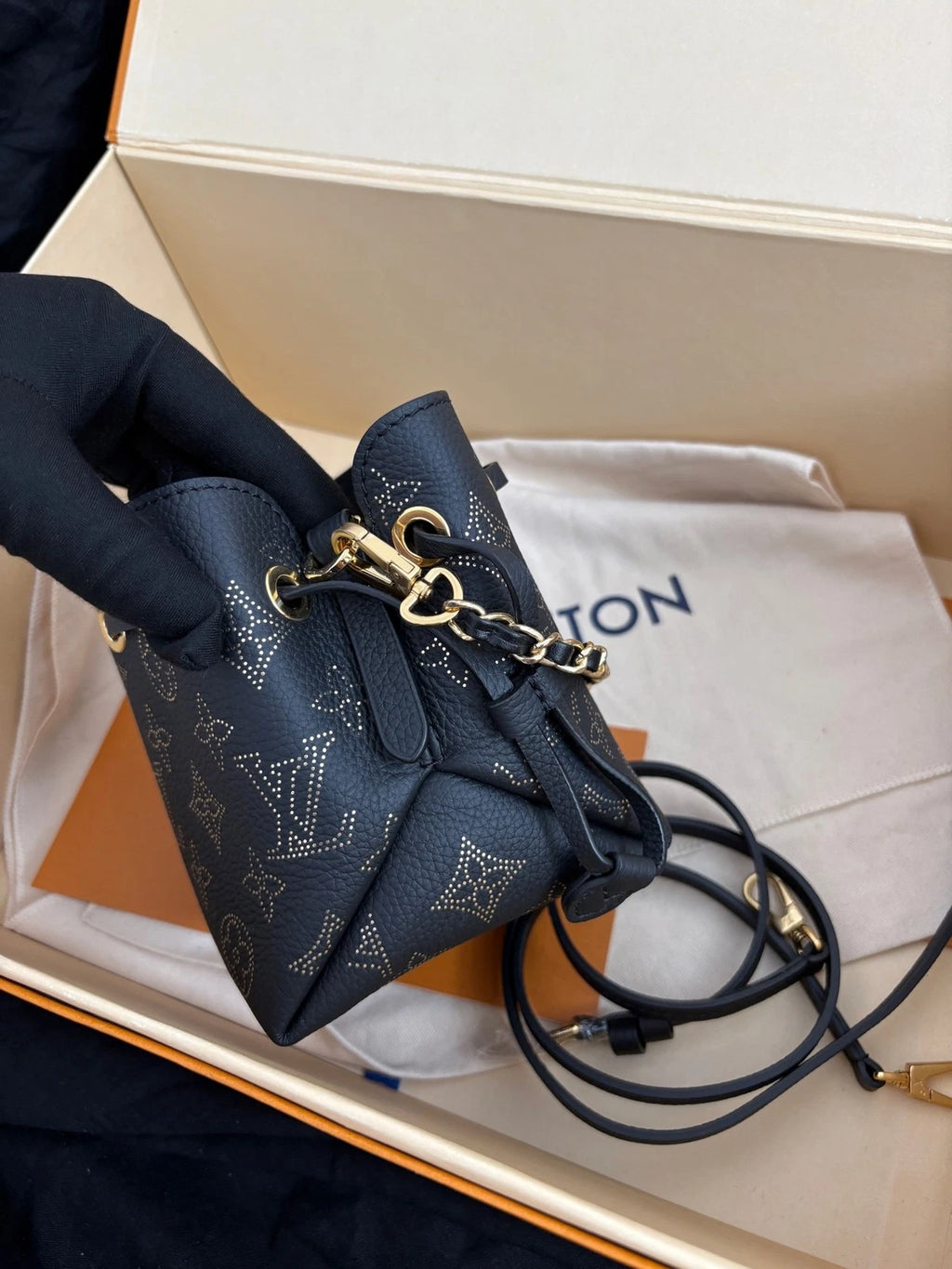 Louis Vuitton Black Gold Pico Bella Handbag Shoulder Crossbody For Women