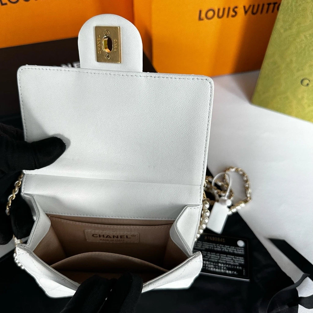 CHANEL White Chain Crossbody Bag For Women