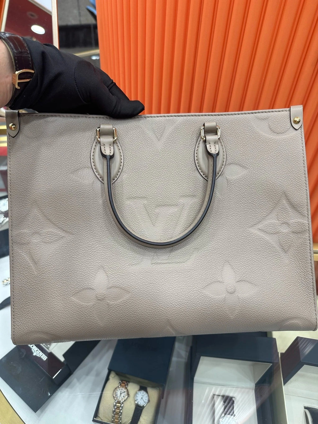 Louis Vuitton Onthego Monogram Gray Tote Handbag Shoulder Bag