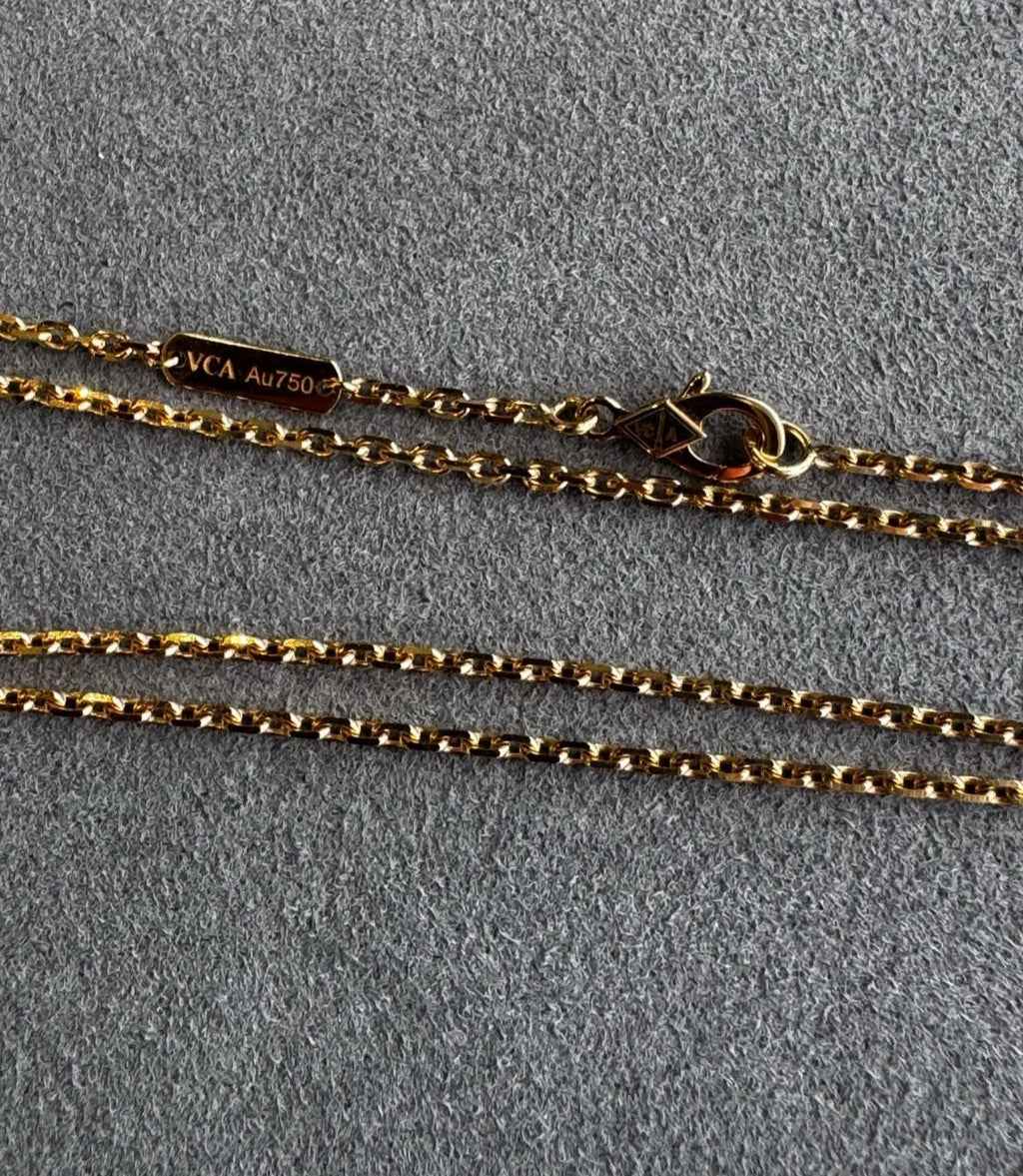 Van Cleef &amp; Arpels Magic Alhambra Long Necklace 18k Gold Malachite Pendant
