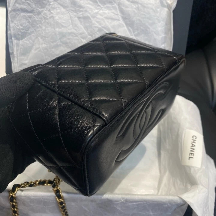 Chanel Vanity Black Gold Shoulder Bag Crossbody Excellent