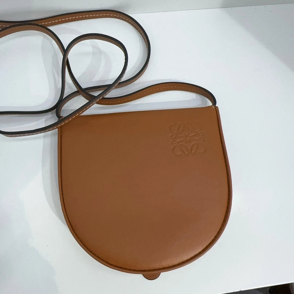 LOEWE Logo Embossed Solid Cowhide Portable Horseshoe Shoulder Crossbody