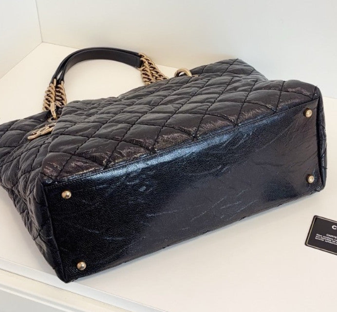 Chanel Diamond Tote Calfskin Chain Shoulder Bag Black Gold Women Classic