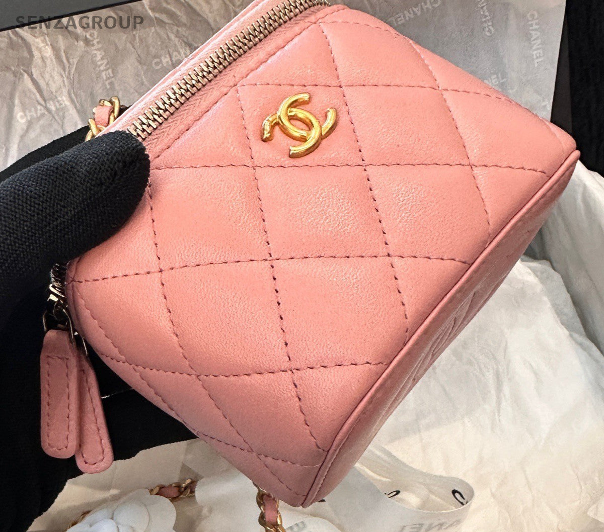 Chanel Vanity Case Chain Shoulder Bag Crossbody Pink Gold Women Diamond Fashion