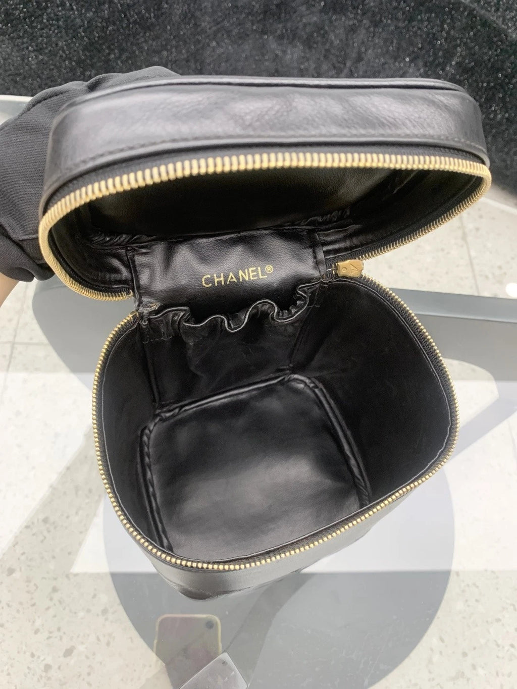 Chanel Vanity Black Gold Top Handle Excellent