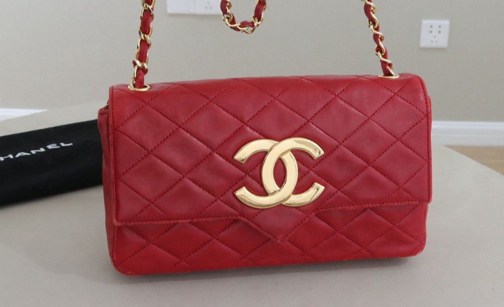 CHANEL CC Logo Diamond Pattern Chain Shoulder bag Vintage Red Women