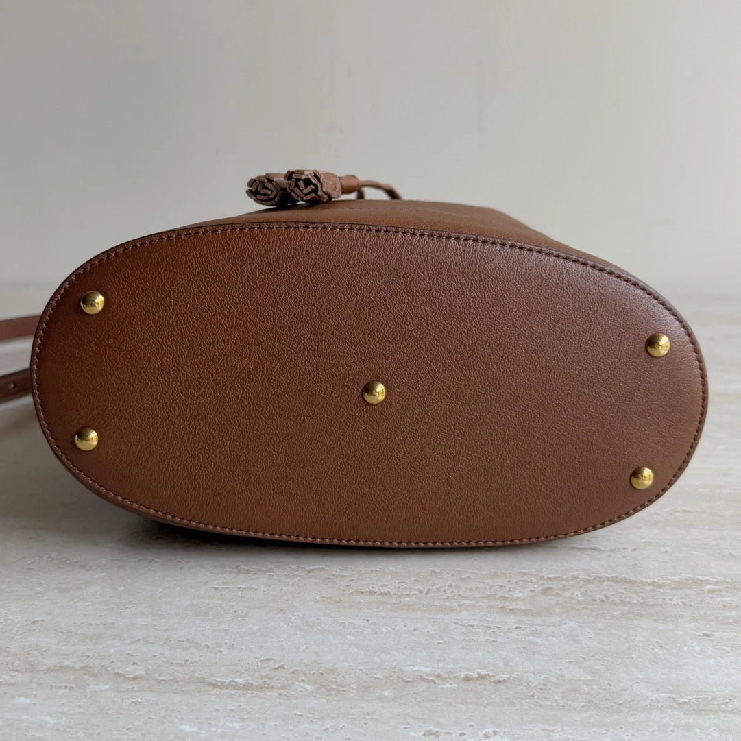 Gucci Diana Bamboo Handle Strap Brown Bucket Handbag Crossbody Gold Hardware