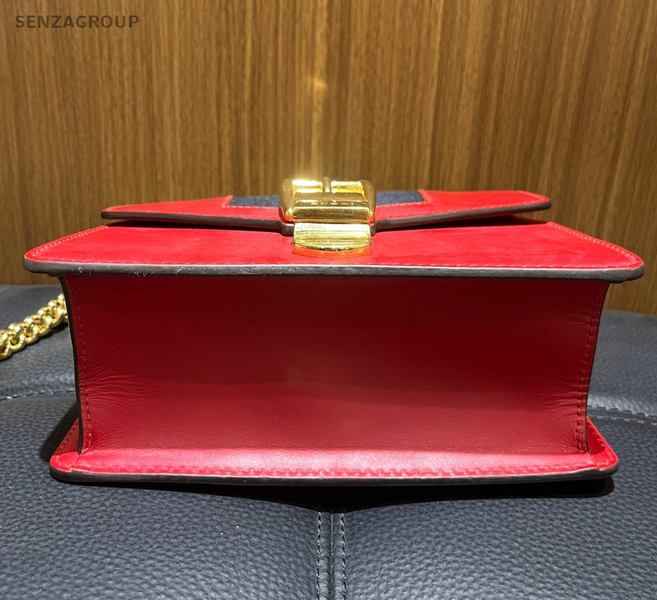 Gucci Sylvie PM Chain Shoulder Bag Crossbody Used Women Classic Fashion