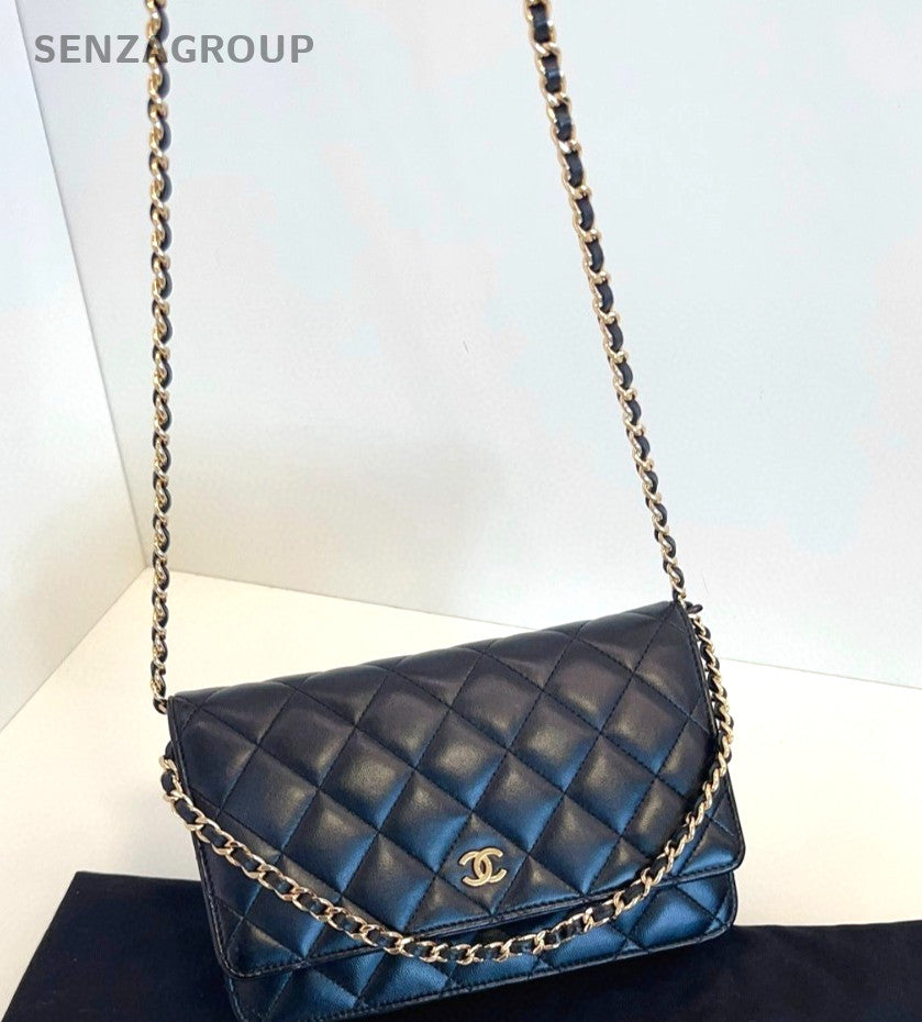 CHANEL Quilted Lambskin Crossbody Shoulder Bag Women Black