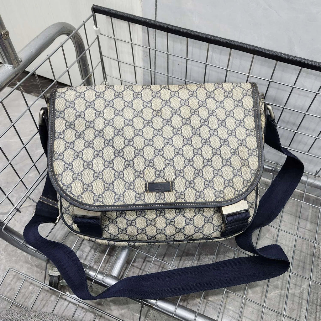 Gucci GG Canvas Flap Messenger Shoulder Crossbody For Women