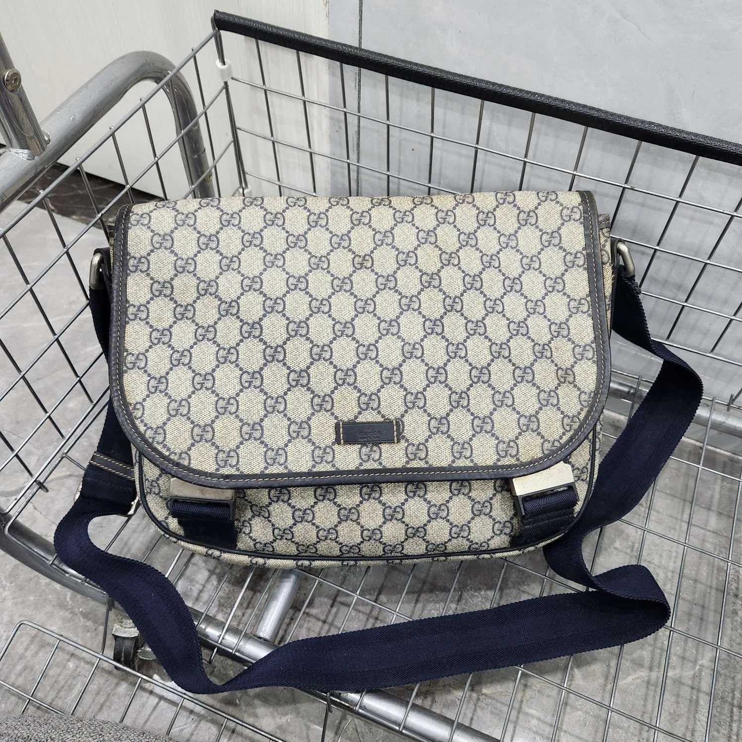 Gucci GG Canvas Flap Messenger Shoulder Crossbody For Women